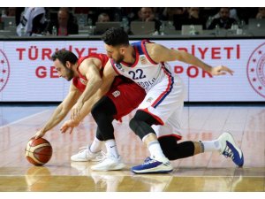 TBF Erkekler Türkiye Kupası: Anadolu Efes: 73 - Gaziantep Basketbol: 59
