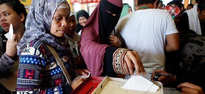 Tarihi Moro referandumu sonuçlandı