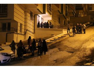 Tartıştığı babasını boğazından bıçaklayarak öldürdü
