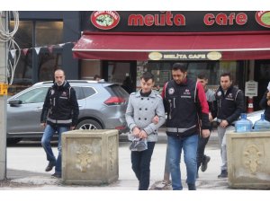 Silah kaçakçıları adliyede