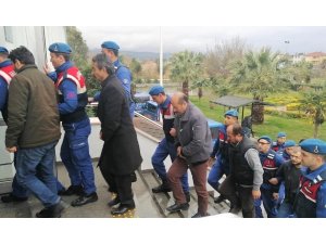 Dozerli kaçak kazıya çifte tutuklama