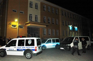 Şüpheliyi vuran polisler tutuklandı
