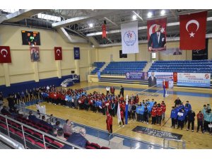 Voleybol çeyrek final müsabakaları başladı