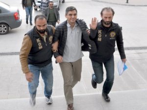 Uşak’taki davada FETÖ’nün sözde ’bürokrasi imam yardımcısı’ Sesli’ye 15 yıl hapis cezası (2)