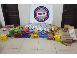Mersin’de yarım ton kaçak nargile tütünü ele geçirildi