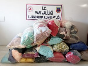 Sınır hattında kaçak eşya operasyonu