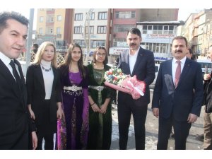 Bakan Kurum: "Hakkari huzura kavuşmuş"