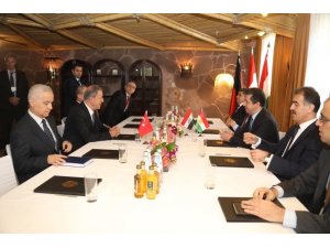 Savunma Bakanı Akar, IKBY Başbakan adayı Barzani ile görüştü
