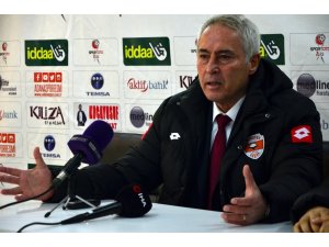 Coşkun Demirbakan’dan istifa seslerine sert yanıt