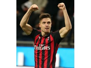 Krzysztof Piatek durdurulamıyor