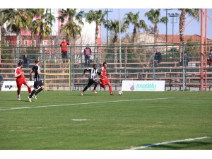 Kepez’in Altın Kramponları 3-0 galip