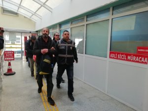 Sınavda kopya çektiği iddia edilen 6 şahıs adliyeye sevk edildi