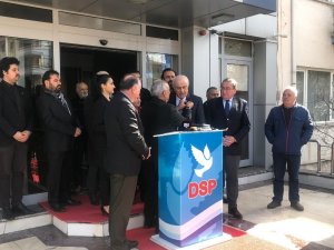 Demokratik Sol Parti Genel Başkanı Önder Aksakal, eski Çankaya Belediye Başkanı Haydar Yılmaz’ı DSP Ankara Belediye Başkan adayı olarak açıkladı.