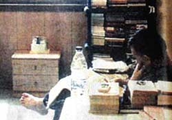 Beyefendinin hücresi PUL KADAR KÜÇÜLMÜŞ