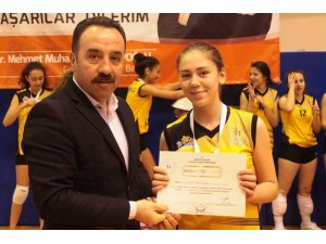 Anadolu Yıldızlar Ligi Voleybol Çeyrek Final müsabakaları sona erdi