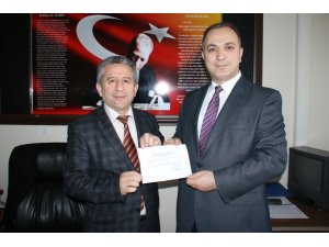 Bağımsız başkan adayı Ertan Gökçe resmi başvuruşunu yaptı