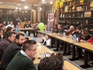 Turizm mezunları yemekte buluştu