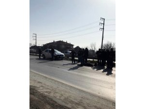 Otomobilin çarptığı kadın hastanede hayatını kaybetti