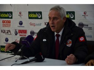 Adanaspor, Coşkun Demirbakan ile yollarını ayırdı