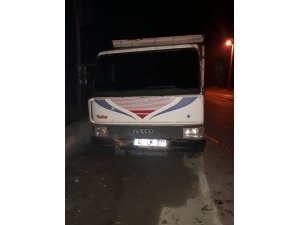 Araçlarını durdurmak isteyen kişiyi yaralayan hırsızlık zanlıları tutuklandı