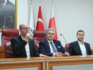 Aday olmadı ama destek de vermedi