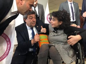 İyi Parti Milletvekili ve Millet İttifakı Kayseri Büyükşehir Belediye Başkan Adayı Dursun Ataş, "Kayseri’nin tüm mahallelerine eşit hizmet götüreceğiz"
