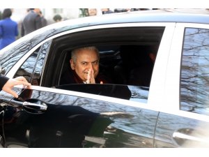Binali Yıldırım, TBMM Başkanlığı görevini TBMM Başkan Vekili Adan’a devretti