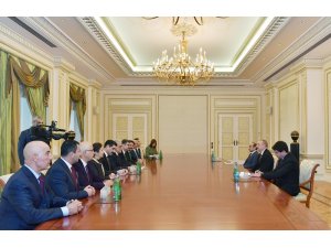 Aliyev,  Dostluk Grubu’nu kabul etti