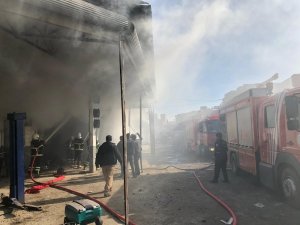 Şanlıurfa’da bir iş yerinde çıkan yangın kontrol altına alındı