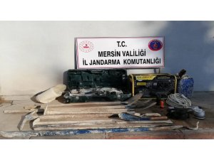 Silifke’de izinsiz kazı yapan 5 kişi suçüstü yakalandı