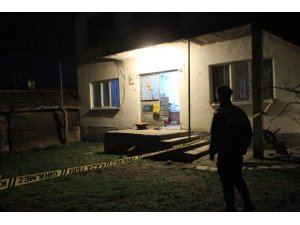 İşe gitmeyen adam evinde ölü bulundu
