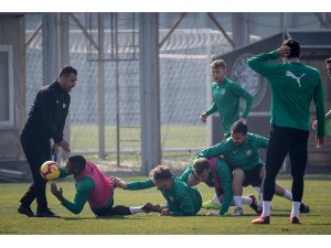 Bursaspor yeni bir başlangıç peşinde