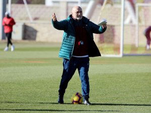 Hikmet Karaman: Rehavet yasak