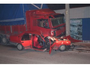 İzmir’de trafik kazası: 1’i ağır 2 yaralı