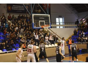 Karesispor, Petkim deplasmanında