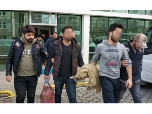 Ankesörlü telefon operasyonunda 2 tutuklama