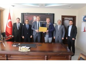 Başarılı sporcu ödüllendirildi