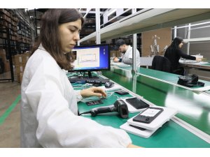 DÜZELTME - "Reeder, ilk akıllı cep telefonu "P 13 Life"ın üretimine başladı" başlıklı haberimizin başlık, spot ve içeriğinde yer alan "P 13 Life" ifadesi, "P13 Lite" olarak düzeltilmiş