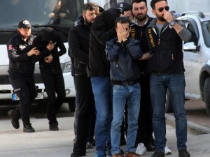 Yasa dışı bahisçilerin hesaplarından adeta para fışkırıyor