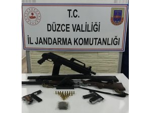 Jandarma hırsız kapanı uygulamasında silah ele geçirdi