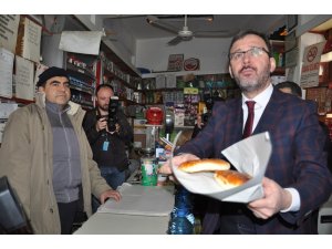 Bakan Kasapoğlu’ndan esnaf ziyareti