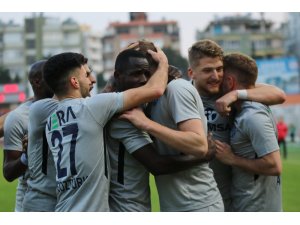 Spor Toto 1. Lig: Adana Demirspor: 3 - Altınordu: 0 (Maç sonucu)