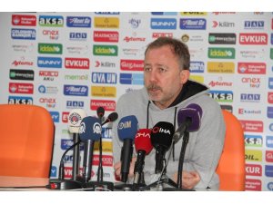 Sergen Yalçın: “Kazandığımız için mutluyuz”