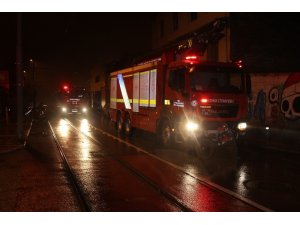 İzmir’de korkutan yangın