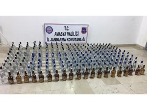 Amasya merkezli kaçak içki operasyonunda 18 tutuklama