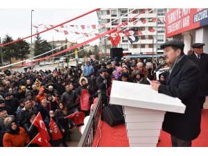 Başkan Ataç’ın seçim iletişim merkezi açıldı