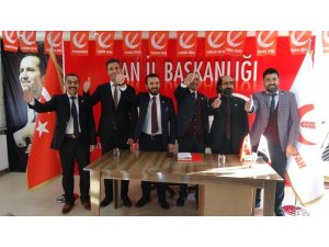 'Yeniden Refah Partisi' teşkilatlanmaya başladı