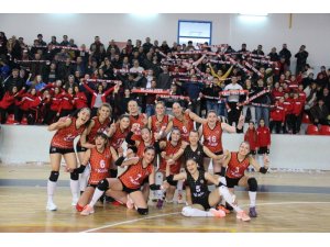 Kale 1957 Spor sezonu şampiyon olarak tamamladı