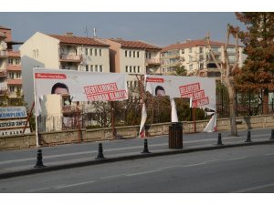 CHP’li Gökçe’den afiş tepkisi