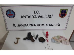 Manavgat’ta uyuşturucu operasyonu